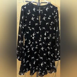 Forever 21 Women's Dress V-Neck Long Sleeve Back Zip Bird Sparrow Black Medium